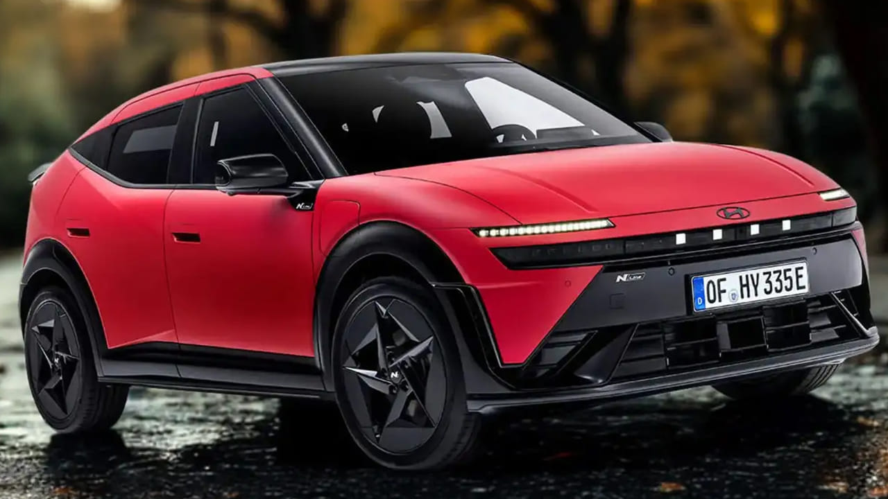 Hyundai: హ్యుందాయ్ నుంచి అదిరిపోయే ఈవీ.. ఒక్కసారి ఛార్జ్ చేస్తే 496 కి.మీ రేంజ్.. బడ్జెట్‌ ధరల్లోనే..
