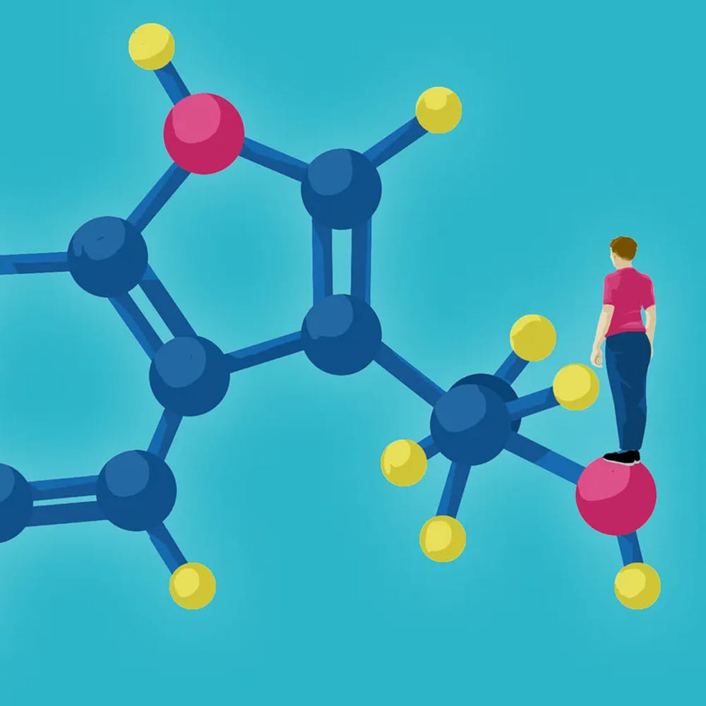 అంతేకాకుండా, ఉపవాసం గ్రోత్ హార్మోన్ ఉత్పత్తిని పెంచుతుంది. గ్రోత్ హార్మోన్‌ను యాంటీ ఏజింగ్ హార్మోన్ అని కూడా అంటారు. ఇది చర్మంపై ముడతలు రాకుండా చేస్తుంది, కండరాలను కాపాడుతుంది మరియు వృద్ధాప్య ఛాయలను తగ్గిస్తుంది. ఉపవాసం వల్ల కండరాలు సన్నబడతాయని కొందరు అపోహ పడతారు. కానీ గ్రోత్ హార్మోన్ వల్ల కొవ్వు కరుగుతున్నప్పటికీ కండరాలు మరింత గట్టిపడతాయి.