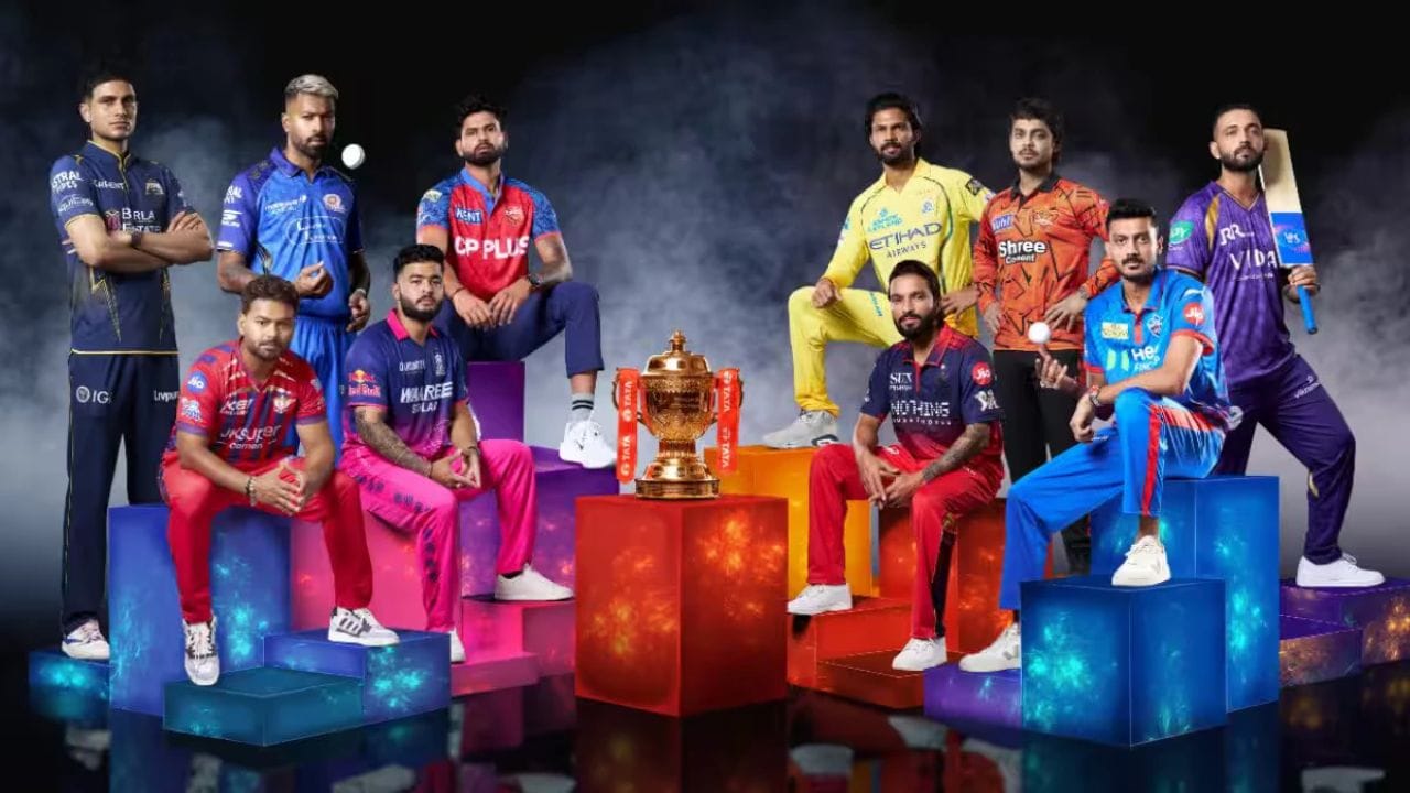IPL 2026 Slow Over-Rate Fines: ఐపీఎల్‌ 2026లో ఇప్పటివరకు 23 మ్యాచ్‌లు జరిగాయి. ఇప్పటివరకు, బీసీసీఐ 5 జట్ల కెప్టెన్‌లకు జరిమానా విధించింది. వాస్తవానికి, ఈ ఐదు జట్ల కెప్టెన్‌లు నిర్ణీత సమయంలో ఓవర్లను పూర్తి చేయడంలో విఫలమయ్యారు. అందువల్ల, ఐపీఎల్ నిబంధనలను ఉల్లంఘించినందుకు బీసీసీఐ ఈ ఐదుగురు కెప్టెన్‌లకు జరిమానా విధించింది.