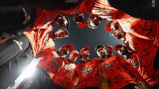IPL 2026 Orange Cap: ఐపీఎల్ హిస్టరీలో తొలిసారి.. ఆరెంజ్ క్యాప్‌ అందుకున్న రోహిత్ శర్మ..!