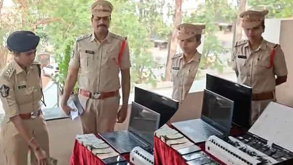 Andhra: అరేయ్ ఏంట్రా ఇది.. ఐపీఎల్ సీజన్ అని.. ఇంట్లోనే దర్జాగా డెన్ పెట్టారు.. కట్ చేస్తే..