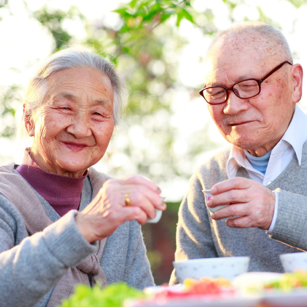 ఈ సూత్రాలను వినడం వరకు బాగానే ఉంది, కానీ ఆచరిస్తేనే కదా ఫలితం వచ్చేది. అందుకే మీకు ఒక ఏడు రోజుల కైజెన్ ఛాలెంజ్ ఇస్తున్నాము. రాబోయే ఏడు రోజులు మీ జీవితంలోని ఏదైనా ఒక పనిని తీసుకోండి, అది వ్యాయామం కావచ్చు, చదవడం కావచ్చు. దాన్ని రోజుకు కనీసం ఐదు నిమిషాలు మాత్రమే చేయండి, కానీ ఒక్క రోజు కూడా మిస్ అవ్వకూడదు. క్రమశిక్షణ అంటే స్వేచ్ఛను కోల్పోవడం కాదు, భవిష్యత్తును నిర్మించుకోవడం. ఈ జపనీస్ అలవాట్లను మీ జీవితంలో భాగం చేసుకుని, విజయం వైపు అడుగులు వేయండి.