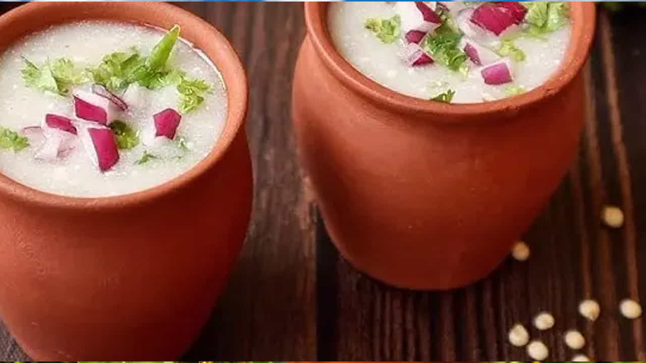 కావాల్సిన పదార్థాలు : జొన్న రవ్వలే దా జొన్న పిండి, మజ్జిగ ఒక కప్పు, ఉప్పు, ఉల్లిపాయలు, పచ్చి మిర్చి, కొత్తిమీర, కొద్దిగ పూదీన, నీరు.