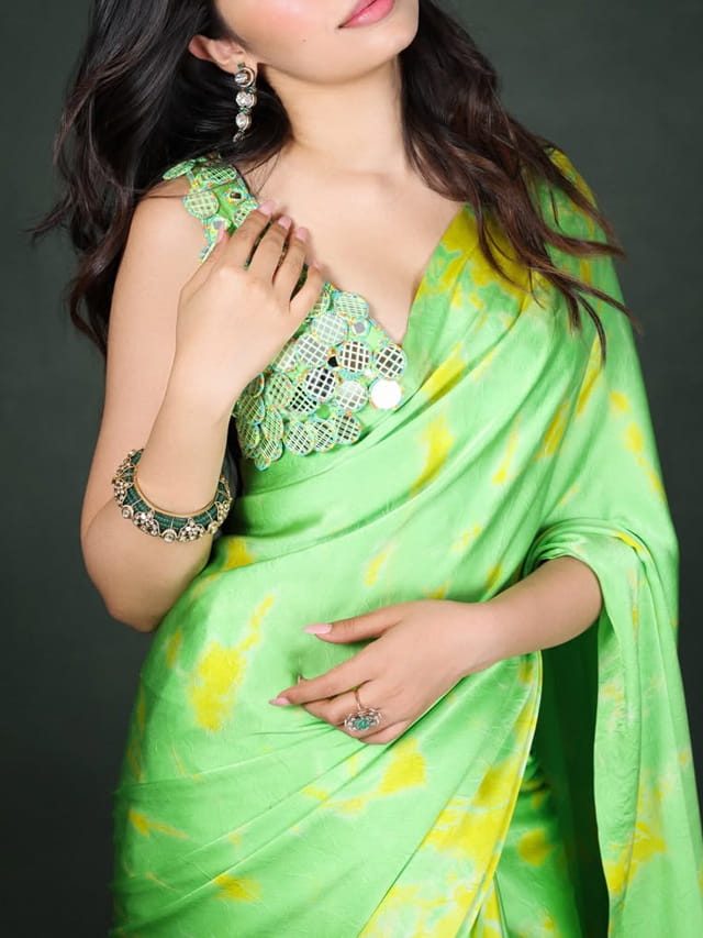 రావడంతోనే ఇండస్ట్రీని షేక్ చేసింది.. ఇప్పుడు ఛాన్సుల  కోసం చూస్తుంది