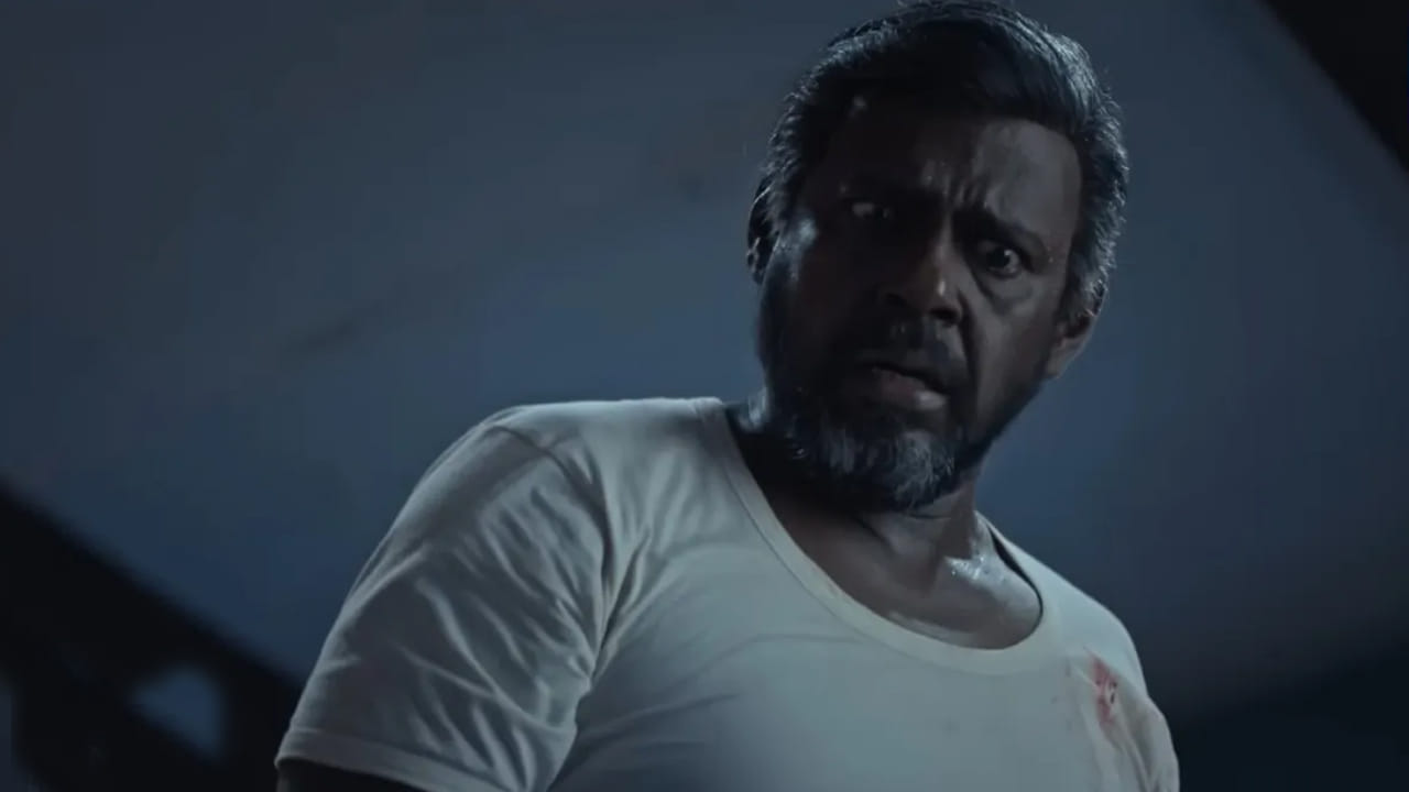 ప్రస్తుతం ఓ సిరీస్ మాత్రం ఓటీటీలో దూసుకుపోతుంది. అదే ‘కుట్రం పురిందవన్: ది గిల్టీ వన్’. ఈ సిరీస్ ప్రముఖ ఓటీటీ ప్లాట్ ఫామ్ సోనీ టీవీలో స్ట్రీమింగ్ అవుతుంది. మీరు దీన్ని చూడటం మొదలుపెట్టాక, పూర్తి చేసే వరకు ఆపడం కష్టం. ఈ సిరీస్ అతిపెద్ద బలం దానిలోని ప్రతి ఎపిసోడే. ప్రతి ఎపిసోడ్ మిమ్మల్ని కట్టిపడేస్తుంది. మీరు నిజ జీవిత నేర కేసును చూస్తున్నారనే అనుభూతిని కలిగిస్తుంది. 