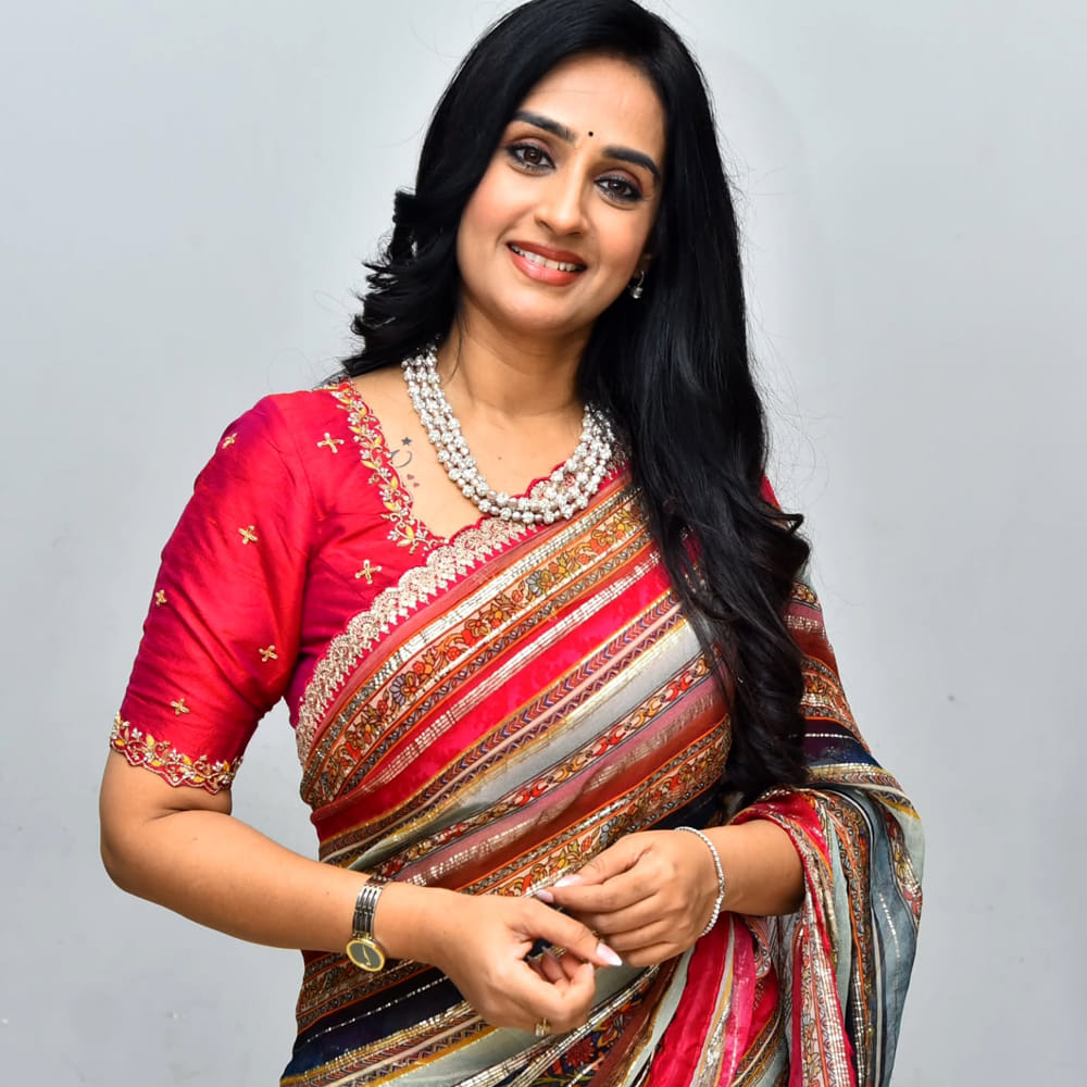 ఎన్టీఆర్ నటించిన అరవింద సమేత చిత్రంలో జగపతిబాబు భార్య పాత్రను లయ చేయాల్సిందిగా ఆహ్వానించబడ్డారు. అయితే, ఆ పాత్రను తాను చిన్నదిగా భావించి వదులుకున్నానని ఆమె వెల్లడించారు. "నేను ఫుల్ స్టోరీ కూడా వినలేదు. ప్లస్ ఏమనిపించిందంటే మరీ చిన్న రోల్ ఏమో అని అనిపించింది," అని లయ తెలిపారు. ఆ తర్వాత అది చాలా పవర్ ఫుల్ రోల్ అని తెలిసి పశ్చాత్తాపపడినట్లు ఆమె అన్నారు. 