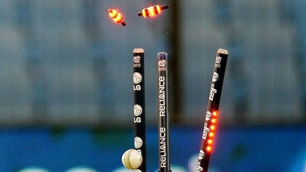 W,W,W,W,W,W,W,W,W.. 3 ఓవర్లు, 4 పరుగులు, 9 వికెట్లతో ప్రపంచ రికార్డ్.. బౌలర్ కాదు ప్రత్యర్థుల పాలిట యముడు..