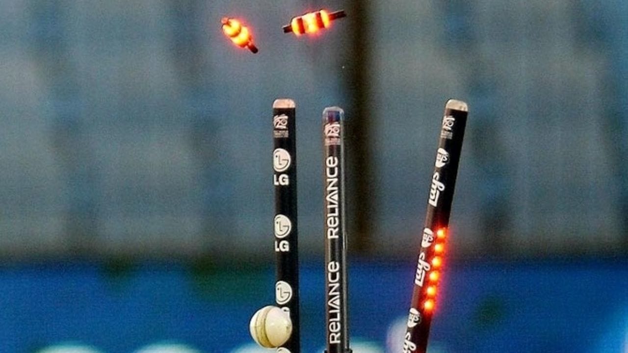 W,W,W,W,W,W,W,W,W.. 3 ఓవర్లు, 4 పరుగులు, 9 వికెట్లతో ప్రపంచ రికార్డ్.. బౌలర్ కాదు ప్రత్యర్థుల పాలిట యముడు..