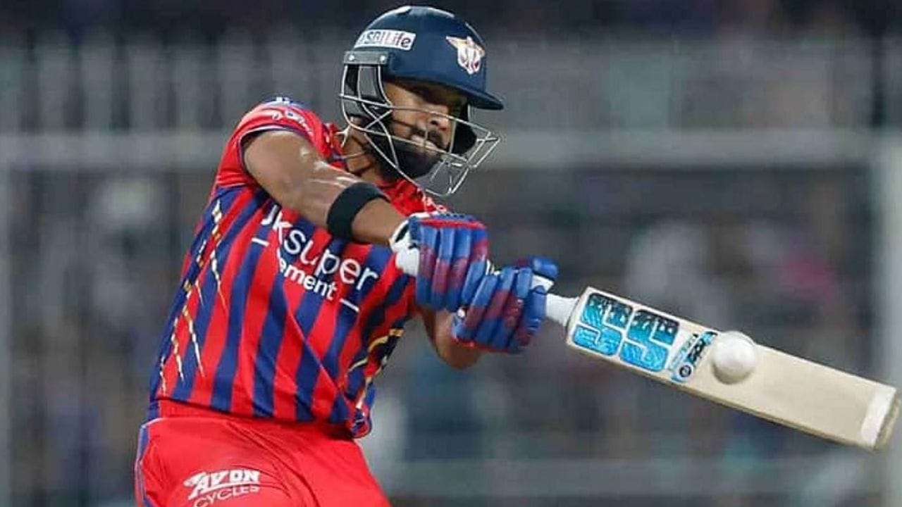 2025 ఐపీఎల్ సీజన్‌లో పూరన్ ఒక సంచలనం. ఆ ఏడాది 14 మ్యాచ్‌లలో 43.67 సగటుతో 524 పరుగులు చేశాడు. అప్పట్లో అతని స్ట్రైక్ రేట్ 196.25గా ఉండటంతో పాటు, ఏకంగా 40 సిక్సర్లు బాదాడు. ఆ ప్రదర్శన చూసి లక్నో యాజమాన్యం అతనిపై ఎన్నో ఆశలు పెట్టుకుని భారీ ధరకు అట్టిపెట్టుకుంది. కానీ, ఏడాది తిరిగేసరికి పరిస్థితి పూర్తిగా మారిపోయింది. గతంలో తాను సృష్టించిన రికార్డులకు భిన్నంగా, ఇప్పుడు జట్టుకు ఉపయోగపడని ఆటగాడిగా విమర్శలపాలవుతున్నాడు.