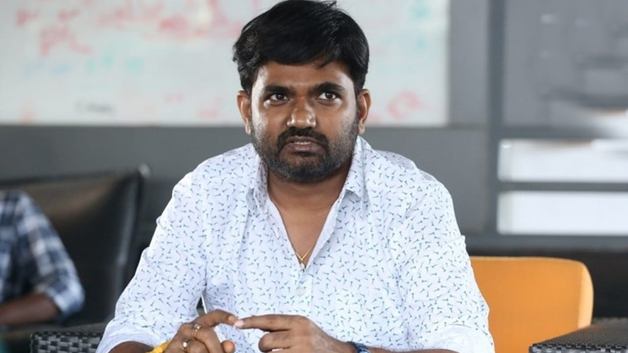 Director Maruthi : ఆ సినిమా ఆడదు.. లైట్ తీసుకో అన్నారు.. అందుకే ప్రమోషన్స్ చేయలేదు.. కానీ.. బ్లాక్ బస్టర్ హిట్టైంది.. డైరెక్టర్ మారుతి..