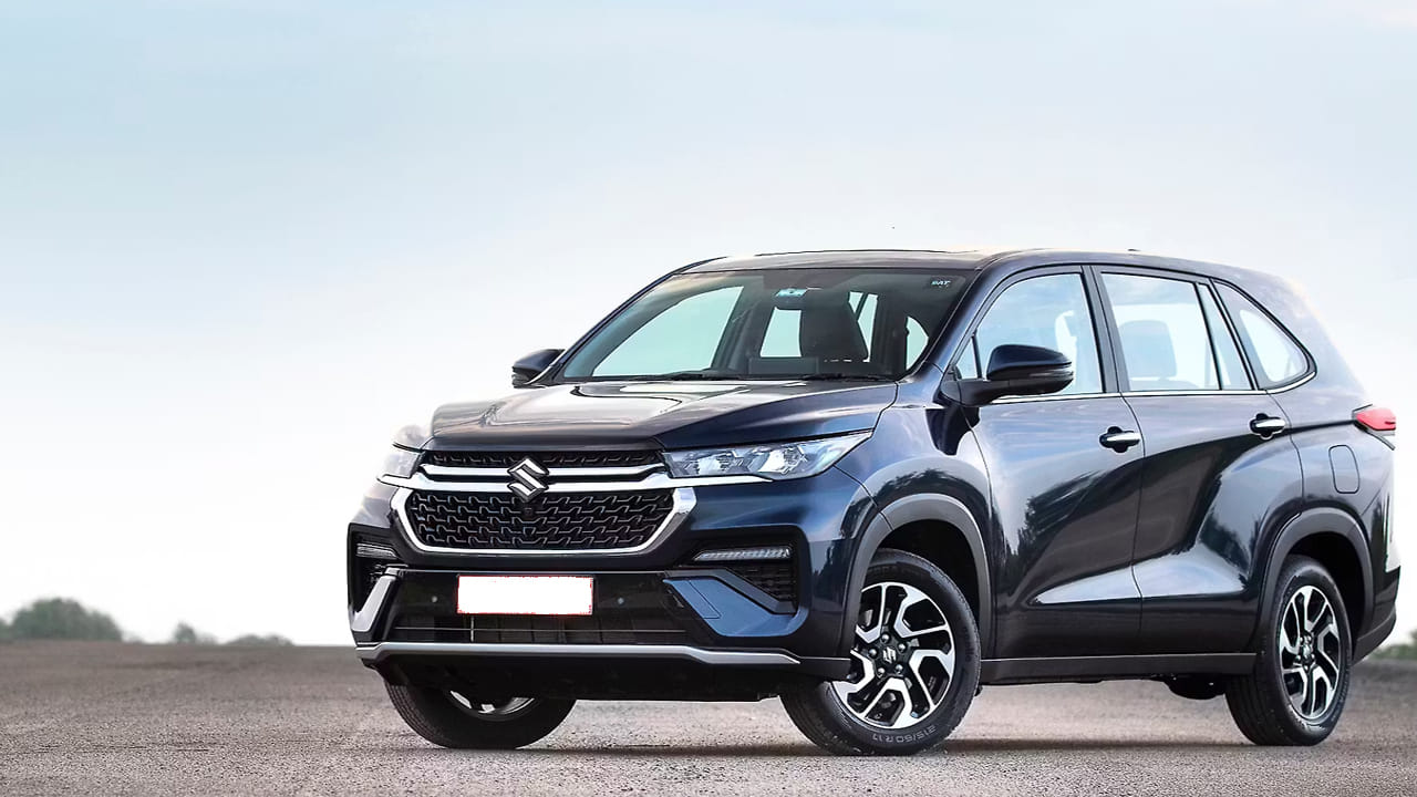  ఇన్విక్టోతో పాటు ఇతర మోడల్స్‌పై కూడా మారుతీ సుజుకి ఆకర్షణీయమైన ప్రయోజనాలను అందిస్తోంది. గ్రాండ్ విటారా (Grand Vitara): రూ.1.07 లక్షల వరకు ఉండగా, ఫ్రాంక్స్ (Fronx): రూ.55,000 వరకు ఉంది. అలాగే  జిమ్నీ (Jimny): రూ.50,000 వరకు, ఇగ్నిస్ (Ignis): రూ.50,000 వరకు,  అలాగే XL6: రూ.50,000 వరకు,  బాలెనో (Baleno): రూ.40,000 వరకు డిస్కౌంట్‌ అందిస్తోంది. ముఖ్య గమనిక: ఈ ఆఫర్లు కేవలం ఏప్రిల్ 2026 నెలకు మాత్రమే పరిమితం. డీలర్‌షిప్, ప్రాంతాన్ని బట్టి ఈ తగ్గింపు ధరల్లో మార్పులు ఉండవచ్చు.