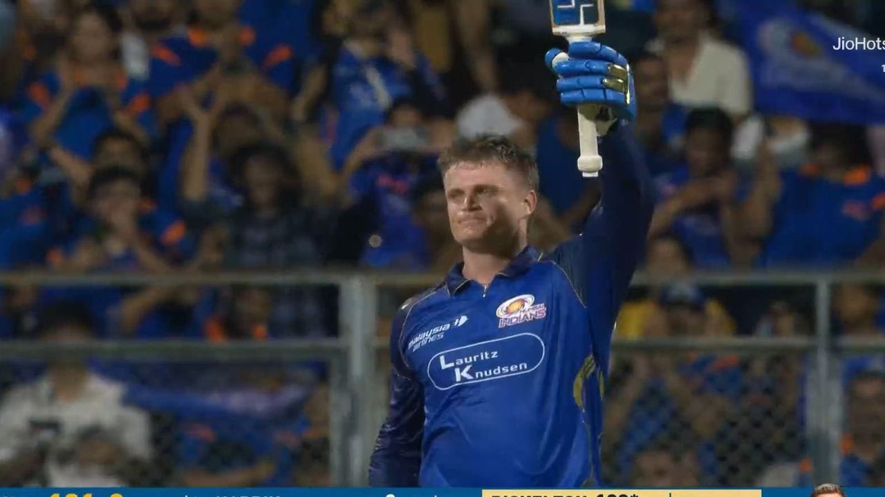 కేవలం రికెల్టన్ మాత్రమే కాదు, ఇదే సీజన్‌లో తెలుగు తేజం తిలక్ వర్మ కూడా తన బ్యాటింగ్‌తో ప్రకంపనలు సృష్టించాడు. అహ్మదాబాద్ వేదికగా గుజరాత్ టైటాన్స్‌తో జరిగిన పోరులో తిలక్ 45 బంతుల్లోనే సెంచరీ పూర్తి చేసుకున్నాడు. తద్వారా జయసూర్య రికార్డును సమం చేయడమే కాకుండా, ముంబై జట్టులో అత్యంత నమ్మకమైన ఆటగాడిగా మరోసారి నిరూపించుకున్నాడు. యువ రక్తం ఉరకలేస్తున్న ముంబై జట్టులో తిలక్ ప్రదర్శన జట్టు భవిష్యత్తుపై ధీమాను పెంచుతోంది.