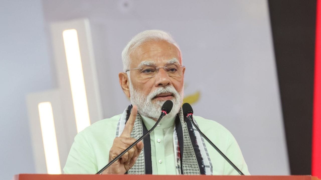 PM Modi: ఈ సారి టీఎంసీ పతనం ఖాయం.. బెంగాల్ ప్రచారంతో ప్రధాని మోదీ కీలక వ్యాఖ్యలు