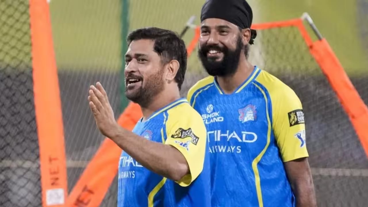 MS Dhoni : గుజరాత్ మ్యాచ్‌లోనూ కనిపించని ధోనీ.. అసలు ఏం జరిగింది? కోచ్ ఏమన్నాడంటే ?
