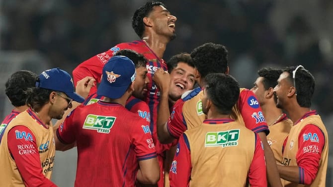 ఆఖరి 5 ఓవర్లలో 50+ పరుగులు చేసిన తొలి భారతీయుడిగా రికార్డ్