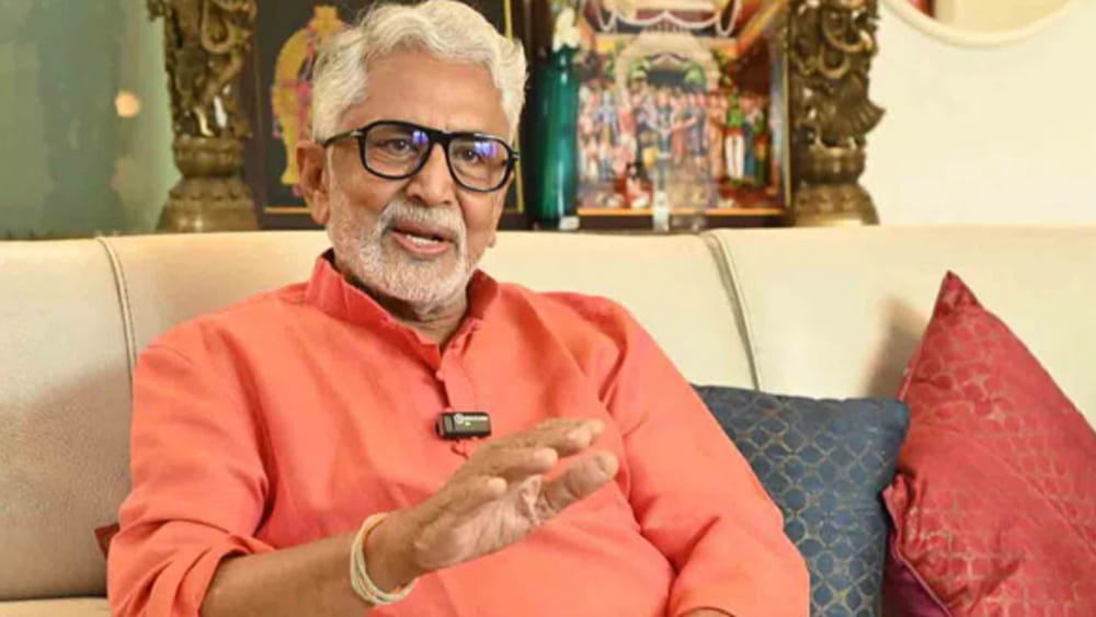 Murali Mohan: కాలేజీలో ఆ హీరోను దేవుడు అని పిలిచేవారు.. స్నేహానికి ప్రాణమిస్తారు.. నటుడు మురళి మోహన్..
