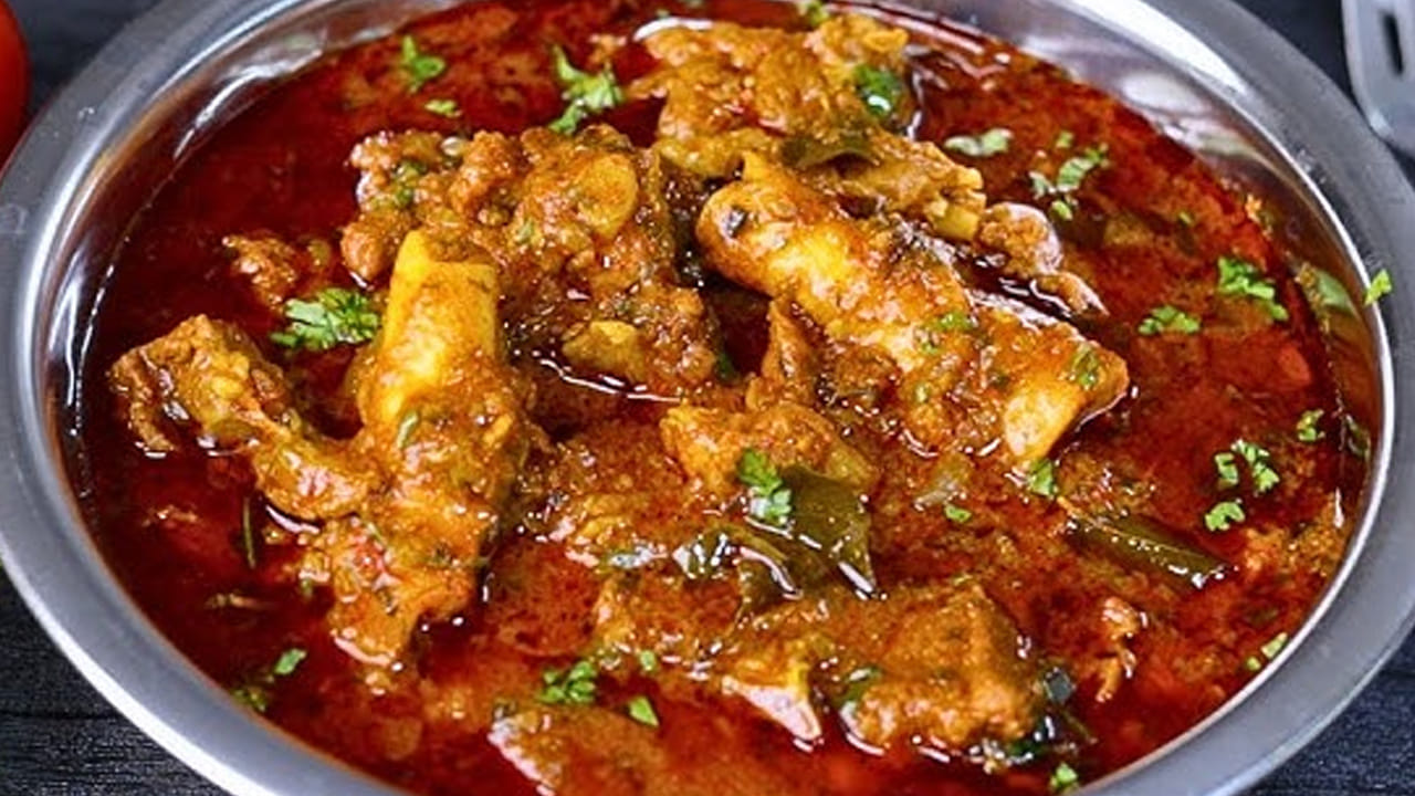 మటన్లో ప్రతి పార్ట్ రుచి కరంగా ఉంటుంది. ఇంకా చెప్పాలంటే దీనిలో కొవ్వు వేరు మాంసం వేరుగా ఉంటుంది. మీరు మటన్ తినేటప్పుడు ఈ మూడు పార్ట్ లు తింటే ఆరోగ్యంగా ఉంటారు. మరి, లేట్ చేయకుండా ఆ మూడు పార్ట్ లు ఏవో ఇక్కడ చదివి తెలుసుకుందాం..