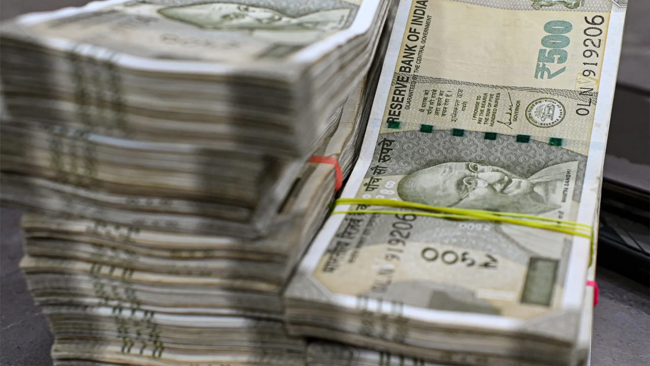 Mutual Fund: నెలకు రూ.1,000తో కోటీశ్వరులు కావొచ్చా? ఈ మ్యూచువల్ ఫండ్ ఇచ్చిన రిటర్న్స్ చూస్తే షాక్ అవుతారు!