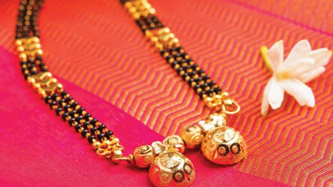 నోట్ : ఈ వార్తలలో ఇవ్వబడిన సమాచారం మత విశ్వాసాలపై ఆధారపడి ఉంది. పాఠకుల ఆసక్తి మేరకు.. పలువురు పండితుల సూచనలు, వారి తెలిపిన అంశాల ఆధారంగా అందించినవి మాత్రమే.. వీటిలో ఎలాంటి శాస్త్రీయ ఆధారాలు లేవని పాఠకులు గమనించాలి. టీవీ9 తెలుగు దీనిని ధృవీకరించలేదు