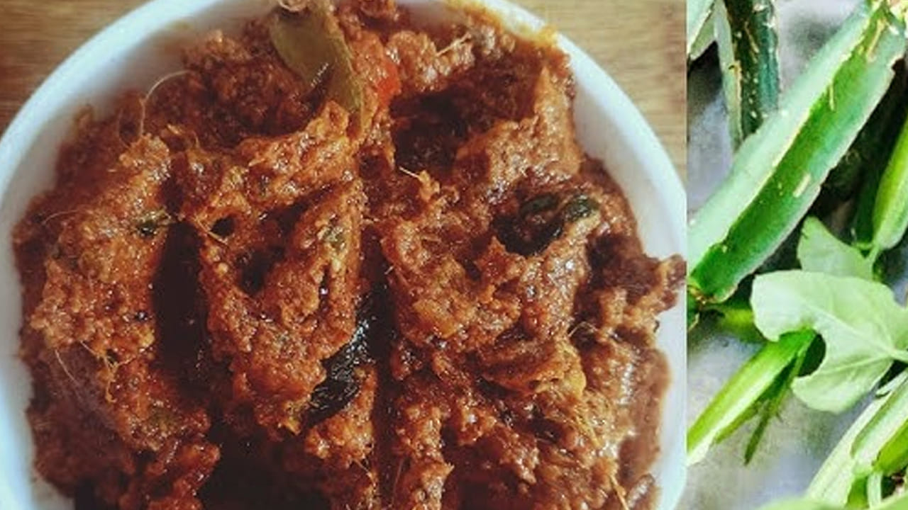 ముందుగా నల్లేరును కడిగి సిద్ధం చేసుకోవాలి: ముఖ్యంగా, నల్లేరు కాడలను బాగా శుభ్రపర్చాలి. అలాగే, తీగల మాదిరి ఉన్న దాని మీద  పీచు తీసేసి ముక్కలుగా కట్ చేసుకోవాలి. 
