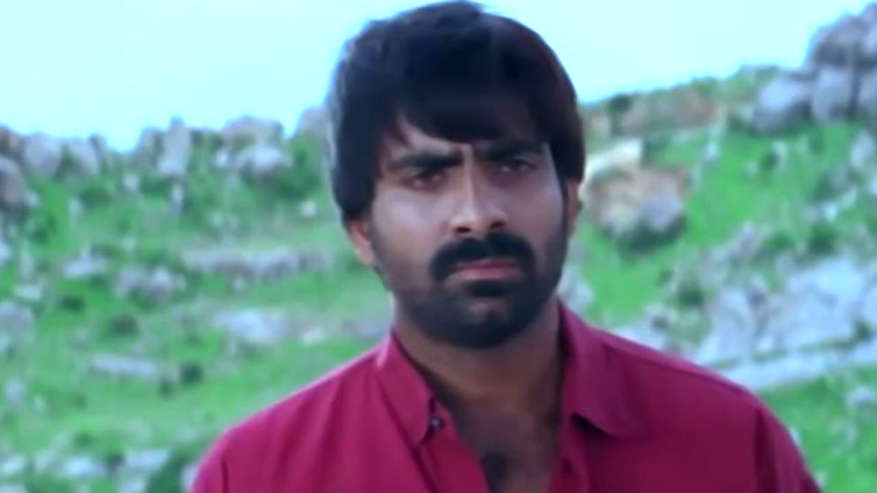 సంగీత దర్శకుడు ఆర్పీ పట్నాయక్ ఇటీవల ఒక ప్రత్యేక ఓ ఇంటర్వ్యూలో తన వృత్తిపరమైన ప్రయాణం, కీలక ఘట్టాలను పంచుకున్నారు. ఆయన మొదటి చిత్రం నీ కోసం గురించి మాట్లాడుతూ, అది దాదాపు జీరో బడ్జెట్ తో, ఎటువంటి డబ్బులు లేకుండా తెరకెక్కిందని వివరించారు. ఆ చిత్రంలో పనిచేసిన స్టార్లకు, దర్శకుడికి, హీరోకి లేదా సినిమాటోగ్రాఫర్‌కు వాహనాలు పెట్టే స్తోమత కూడా లేదని తెలిపారు. నీ కోసం చిత్రానికి తనకు రెమ్యూనరేషన్ అందలేదని, అయితే అది మొదటి సినిమా కాబట్టి వచ్చిందిగా చాలు అనే భావనతో తాను ఉన్నానని ఆర్పీ పట్నాయక్ పేర్కొన్నారు.