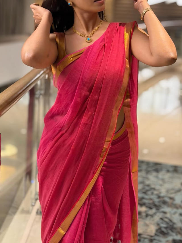 తెలుగులోకి రీఎంట్రీకి రెడీ అయిన క్రేజీ హీరోయిన్.. ఎవరంటే..