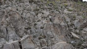 మీకో సవాల్.. ఈ కొండపై ఉన్న గొర్రెను కనిపెట్టండి చూద్దాం