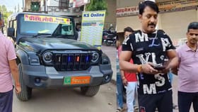 మంత్రి కొడుకు కారుతో బీభత్సం.. ఐదుగురికి సీరియస్..!