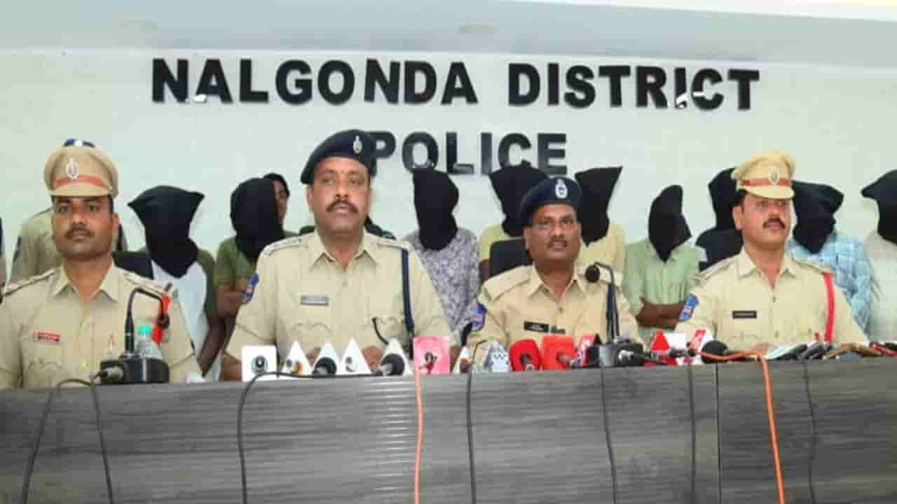 మళ్లీ వచ్చారోయ్.. మాయదారి VIPS.. పేరు మార్చి మరో మోసానికి తెర..!