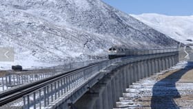 ఆక్సిజన్ సిలిండర్ లేకుండా ఈ రైలు ఎక్కలేరు.. ఎక్కడో తెలుసా..?