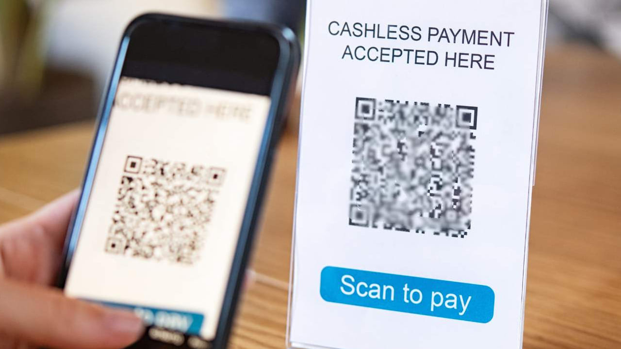 QR కోడ్‌ స్కామ్‌.. మోసగాళ్ల అతితెలివికి సామాన్యులు బలి! ఎలాంటి జాగ్రత్తలు తీసుకోవాలంటే?