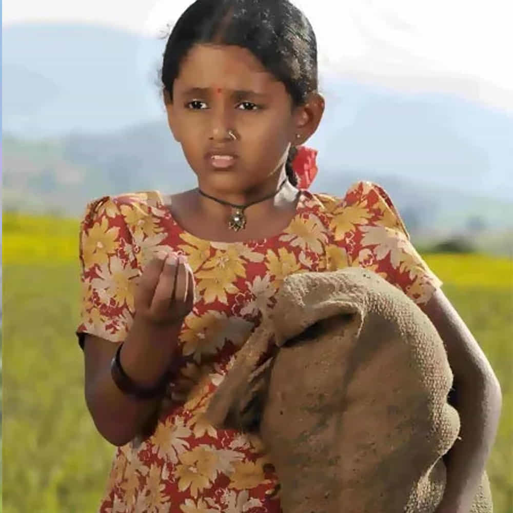 అనుకోకుండా ఒక రోజు చిత్రంతో అరంగేట్రం చేసింది అనీ. ఆమె చిరంజీవి నటించిన స్టాలిన్, మహేష్ బాబు అతిది, స్వాగతం, ప్రభాస్ ఏక్ నిరంజన్, రాజన్న వంటి ప్రముఖ చిత్రాలలో నటించింది. ఇప్పుడు ఈ చిన్నారి హీరోయిన్ లుక్ లోకి మారిపోయింది. మొన్నామధ్య ఓ వెబ్ సిరీస్ లోనూ నటించింది.
