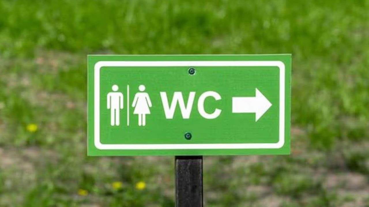 రెస్ట్‌రూమ్స్ బయట ఉండే ‘WC’ అంటే ఏంటో తెలుసా? ఆ రెండు అక్షరాల వెనుక ఉన్న అసలు అర్థం ఇదే