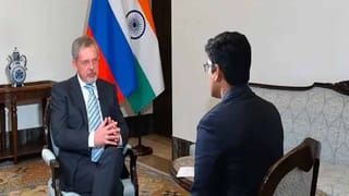 Indian Railways: వేసవి ప్రయాణికులకు ఊరట.. వివిధ ప్రాంతాల మధ్య స్పెషల్’ ట్రైన్స్!