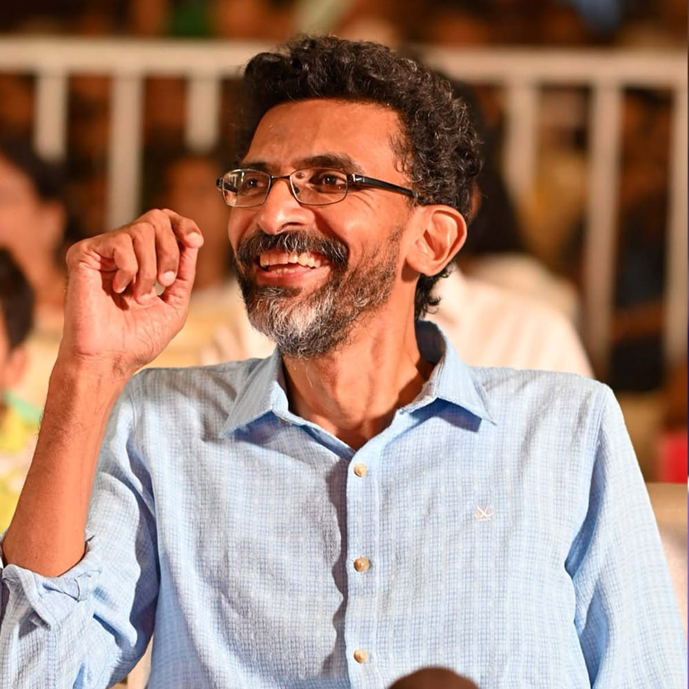 అలాగే ఆ సినిమా నయనతార లాంటి స్టార్ అయితే బాగుంటుందని ఆమెను తీసుకున్నాం.. అయితే నయనతార లాంటి స్టార్‌తో ఆ సినిమా తీయకుండా ఉండాల్సింది.. అప్పటికే దేశవ్యాప్తంగా నిర్భయ ఘటన సంచలనం సృష్టించింది. దాంతో లేడీ ఓరియెంటెడ్ సినిమా చేయాలనుకున్నా.. కానీ ఆ సినిమా వర్కౌట్ అవ్వలేదు. ఆ సినిమా పడకుండా ఉండాల్సింది. అని శేఖర్ కమ్ముల ఓ ఇంటర్వ్యూలో తెలిపారు. ఆ సంఘటన తర్వాత శేఖర్ కమ్ముల రీమేక్ చిత్రాలకు కూడా దూరంగా ఉంటున్నారు. 