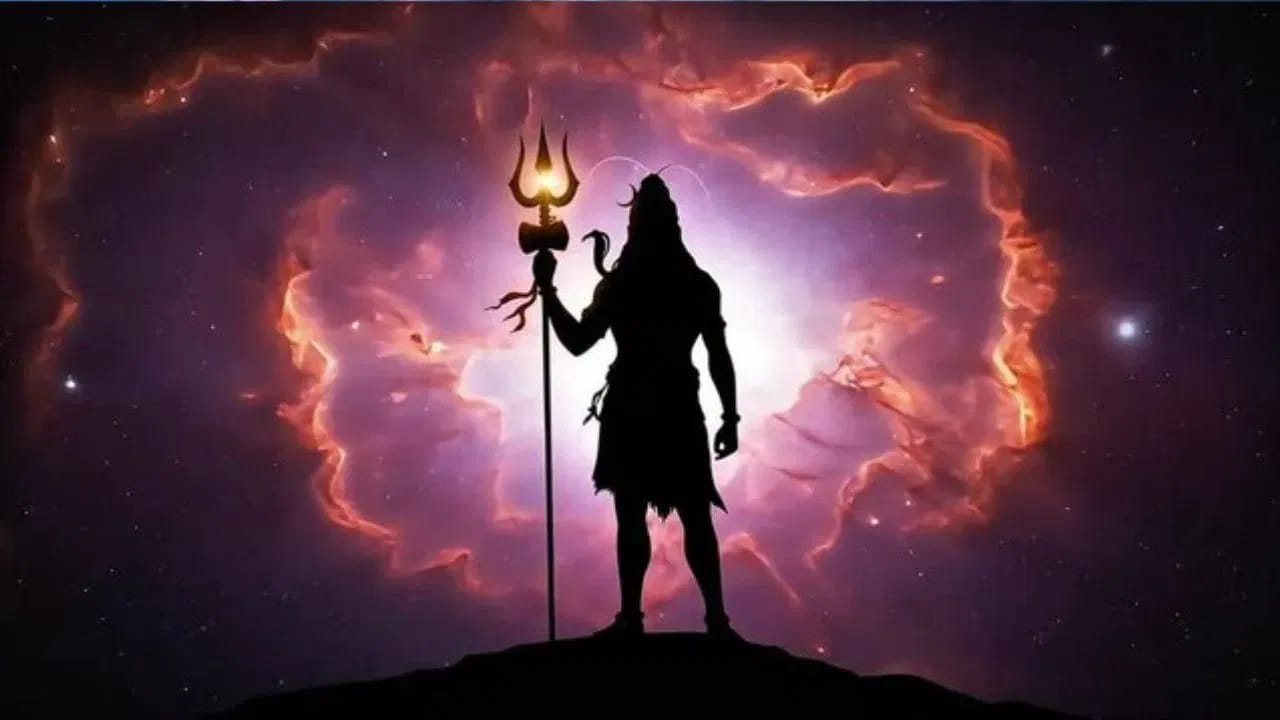 ఈ పద్ధతిని నూటికి నూరు శాతం విజయవంతంగా పని చేస్తుందని ఆధ్యాత్మిక నిపుణులు చెబుతున్నారు. కేవలం భక్తి ఉంటే సరిపోదు, దానితో పాటు సరైన ఆచరణ పద్ధతి కూడా ముఖ్యమని ఇది తెలియజేస్తుంది. ఈ విధానాన్ని పాటించడం ద్వారా మీ కోరికలు శివుడికి చేరి, తప్పకుండా నెరవేరుతాయని ప్రగాఢ నమ్మకం.

(Disclaimer: ఇక్కడ అందించిన సమాచారం మతం,  సాధారణ నమ్మకాల ఆధారంగా మాత్రమే అందించబడింది. ఈ సమాచారం ఖచ్చితంగా నిజం లేదా శాస్త్రీయంగా నిర్ధారితమైన సమాచారం అని భావించకండి. వ్యక్తిగత నిర్ణయాలు తీసుకునే ముందు సంబంధిత నిపుణులను సంప్రదించడం మంచిది.)
