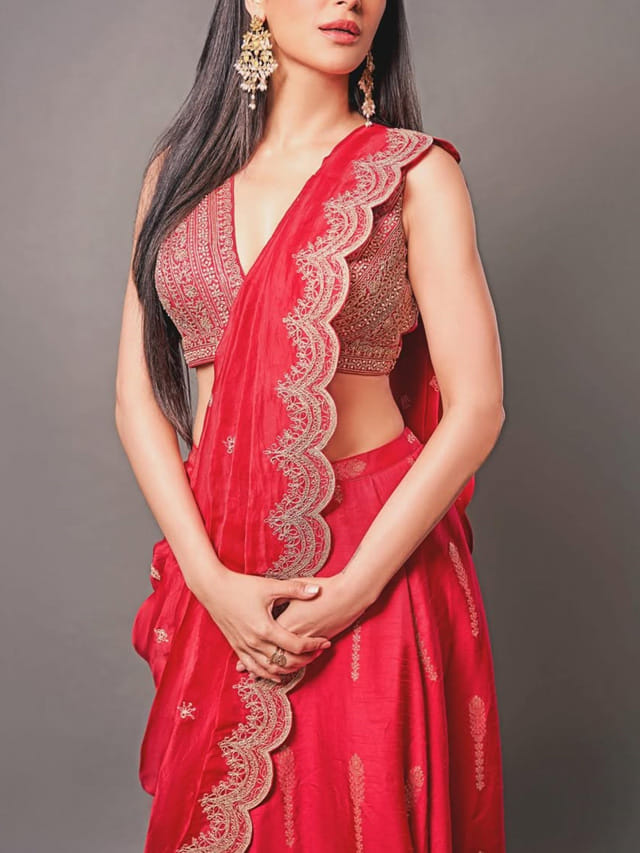 పెద్దిలో స్పెషల్ సాంగ్.. ఆ హీరోయిన్‏కు కోట్లలో రెమ్యునరేషన్..