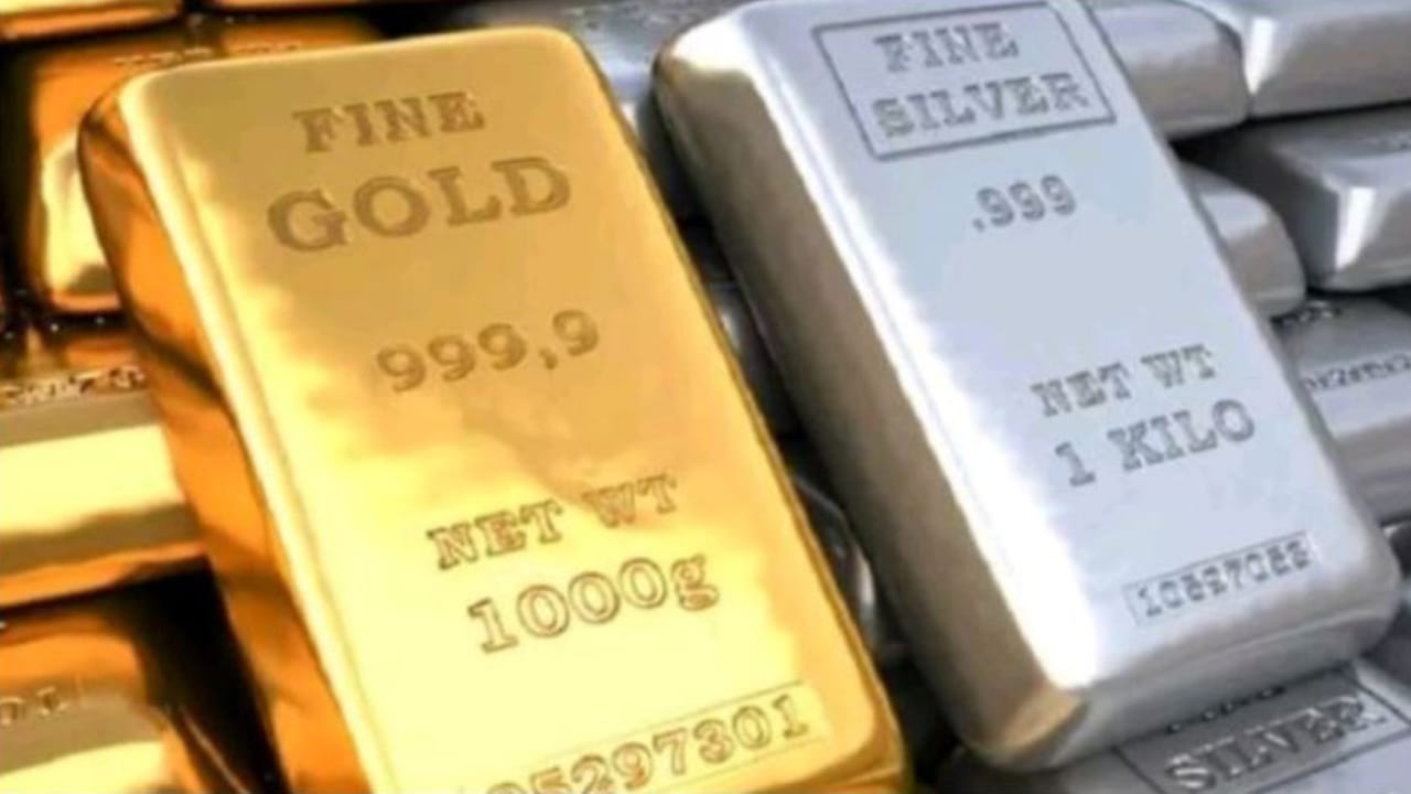 ఏప్రిల్ 11న రూ.2.65 లక్షలు, ఏప్రిల్ 12న రూ.2.65 లక్షలుగా ఉంది. అంటే వారం రోజుల్లో రూ.10 వేలు పెరిగింది. ఇక సిల్వర్ ధరలు ఒకరోజు తగ్గుతుండగా.. తర్వాత రోజు పెరుగుతున్నాయి. ఇక బంగారం ధరలు కూడా వారం రోజుల్లో పెరిగాయి.  గోల్డ్ రేటు రూ.3800 మేర పెరిగింది. ఇరాన్-ఇజ్రాయెల్ కాల్పుల విరమణపై రోజుకో ట్విస్ట్ వస్తుండటంతో పెట్టుబడిదారులు సురక్షిత పెట్టుబడులపై వైపు చూస్తున్నారు.
