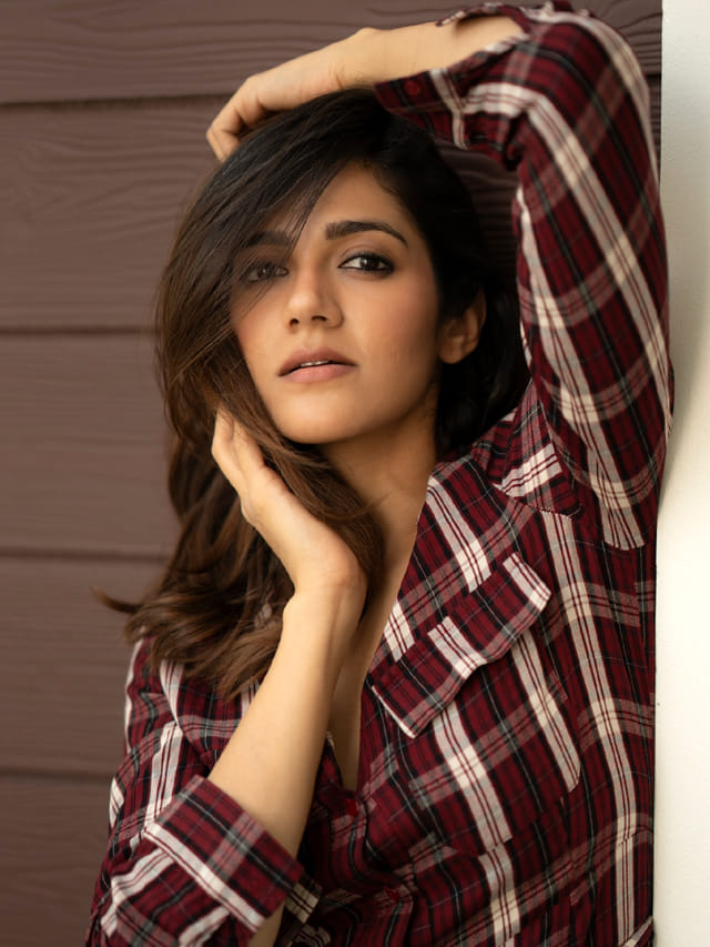 అందం అభినయం ఉన్న అవకాశాలు మాత్రం నిల్లు..