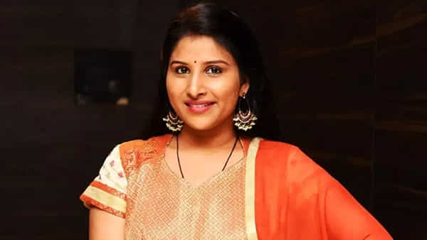 Mangli: సింగర్ మంగ్లీ వివాదంలో మరో ట్విస్ట్.. నోట్ల కట్టలు చూపి తనను బద్నాం చేశారంటూ..