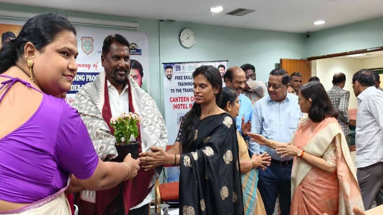 ట్రాన్స్‌జెండర్‌లకు గుడ్‌న్యూస్.. తెలంగాణ సర్కార్ మరో కీలక నిర్ణయం.. జీవితాలు మారబోతున్నాయి..!