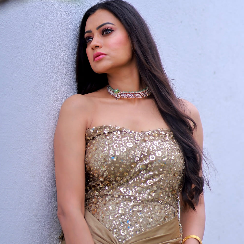 సౌమ్య మొదట తెలుగు సీరియల్స్‌లో నటించి, ఆ తర్వాత జబర్దస్త్ వేదికపై యాంకర్‌గా ఒక సంవత్సరంన్నర పాటు పనిచేశారు. తెలుగు భాషపై పట్టు లేకపోయినా, ఆమె తన శైలితో ప్రేక్షకులను ఆకట్టుకున్నారు. జబర్దస్త్‌లోకి అడుగుపెట్టేటప్పుడు, తెలుగు రాకపోవడం వల్ల ప్రేక్షకులు తనను ఆదరించరేమోనని సౌమ్య భయపడ్డారు. తెలుగు ప్రేక్షకులు తనను అద్భుతంగా ఆదరించారని, ఆమె అంచనాలను మించి మద్దతు ఇచ్చారని తెలిపారు. ఈ అనుభవం తన జీవితంలో ఒక మలుపు అని సౌమ్య తెలిపారు.  తెలుగు ప్రేక్షకుల అభిమానం వల్ల తన మాతృభాష కన్నడతో పాటు తెలుగు భాషపై కూడా ప్రత్యేక అనుబంధం ఏర్పడిందని ఆమె అన్నారు.