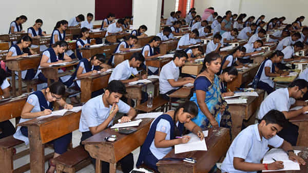Inter Supply Exams 2026: ఇంటర్ ఫెయిలైన విద్యార్థులకు వేసవి తరగతులు.. మే 12 వరకు నిర్వహణ..
