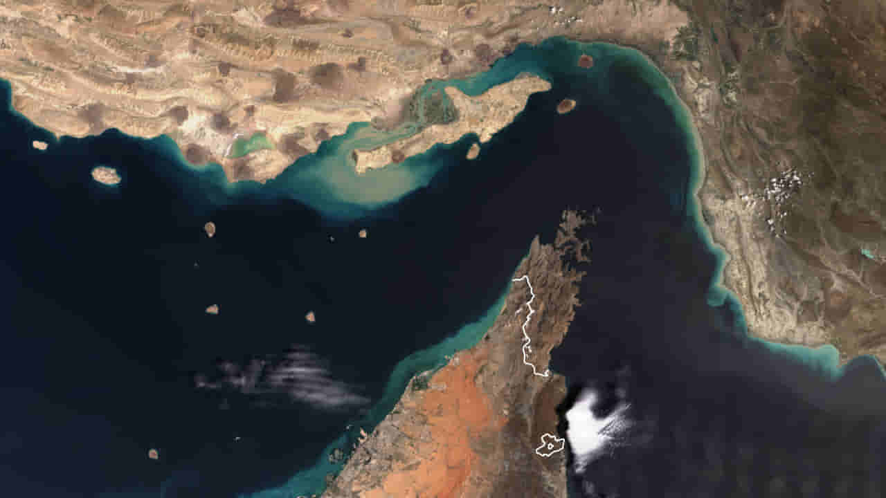 అమెరికా బెదిరింపును లెక్కచేయని ఇరాన్! హార్ముజ్పై నెక్ట్స్ ఏం జరగబోతుందంటే?