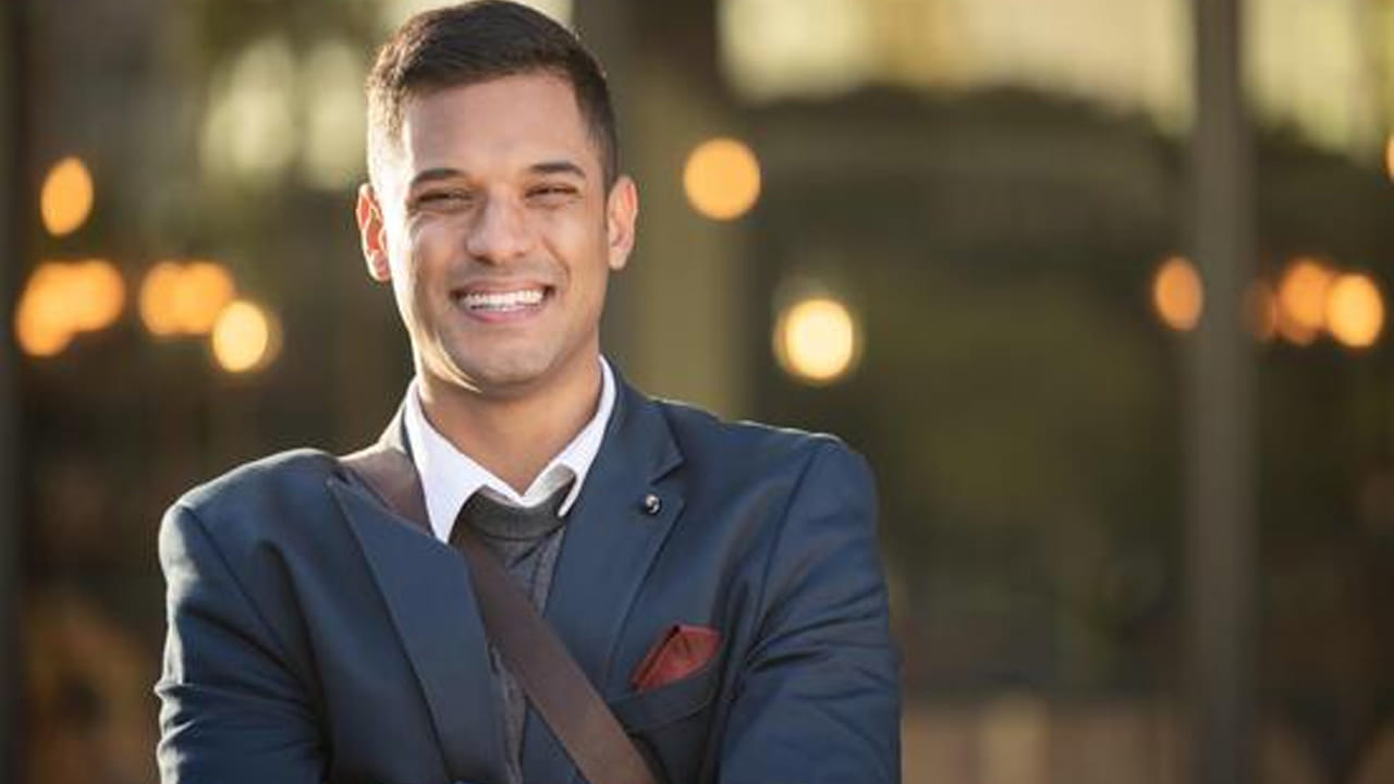 రోజువారీ పనులు చేసేటప్పుడు ఖచ్చితమై నియమాలను పాటించండి. పనులన్నింటినీ క్రమశిక్షణతో చేయండి. అలాగే సోషల్ మీడియా వంటివి మీ లక్ష్యాల నుండి మీ దృష్టిని మళ్లిస్తాయి. కాబట్టి సోషల్ మీడియాను చాలా తక్కువగా వాడండి. దానికి బదులుగా మీపై మీరు దృష్టి పెట్టండి.