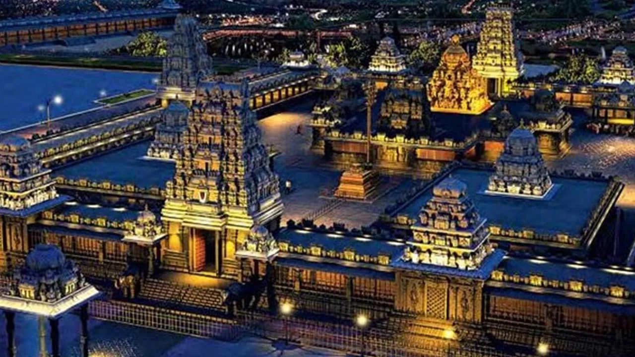 యాదగిరి గుట్ట : తెలంగాణలోని ప్రసిద్ధ పుణ్య క్షేత్రాల్లో ఒక్కటైన యాదగిరిగుట్ట కూడా ప్రతి ఒక్కరూ సందర్శించాల్సిన ఆలయం. ఇది తెలంగాణలోనే ఫేమస్ టెంపుల్‌గా ప్రసిద్ధి చెందినది. అలాగే దీనికి దగ్గరలో భువనగిరి కోట, బస్వాపూర్, కొలనుపాక, మహదేవపురం ఇలా ఇవన్నీ కూడా చుట్టేసి రావచ్చు.