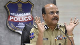 పోలీసులకు తెలంగాణ డీజీపీ స్ట్రాంగ్ వార్నింగ్..!