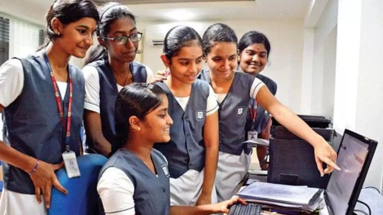 SSC Results: విద్యార్థులకు బిగ్‌ అలర్ట్.. మరికొన్ని గంటల్లో టెన్త్‌ రిజల్ట్స్‌.. సింపుల్‌గా ఇలా చెక్‌...