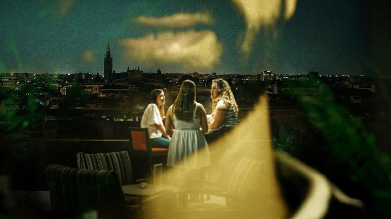 ప్రస్తుతం ఓటీటీలో విడుదలయ్యే సినిమాలకు ప్రేక్షకుల నుంచి మంచి రెస్పాన్స్ వస్తుంది. ముఖ్యంగా సస్పెన్స్, హారర్ సినిమాలకు డిజిటల్ ప్లాట్ ఫామ్ పై విపరీతమైన క్రేజ్ ఉంది. ప్రస్తుతం ప్రముఖ ఓటీటీ నెట్ ఫ్లిక్స్ లో స్ట్రీమింగ్ అవుతున్న సిరీస్ చూసేందుకు జనాలు తెగ ఆసక్తి చూపిస్తున్నారు. మనం మాట్లాడుకుంటున్న సిరీస్ పేరు ది ప్రిడేటర్ ఆఫ్ సెవిల్లే. మార్చి 27న ఈ సిరీస్ ఇప్పుడు సోషల్ మీడియాలో హాట్ టాపిక్ గా మారింది. 