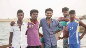 ఈ ఫొటోలో ఒక స్టార్ హీరో ఉన్నాడు.. ఎవరో గుర్తు పట్టారా?